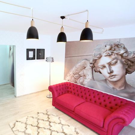 Soho Apartment Near Ceronav Galaţi Exteriör bild