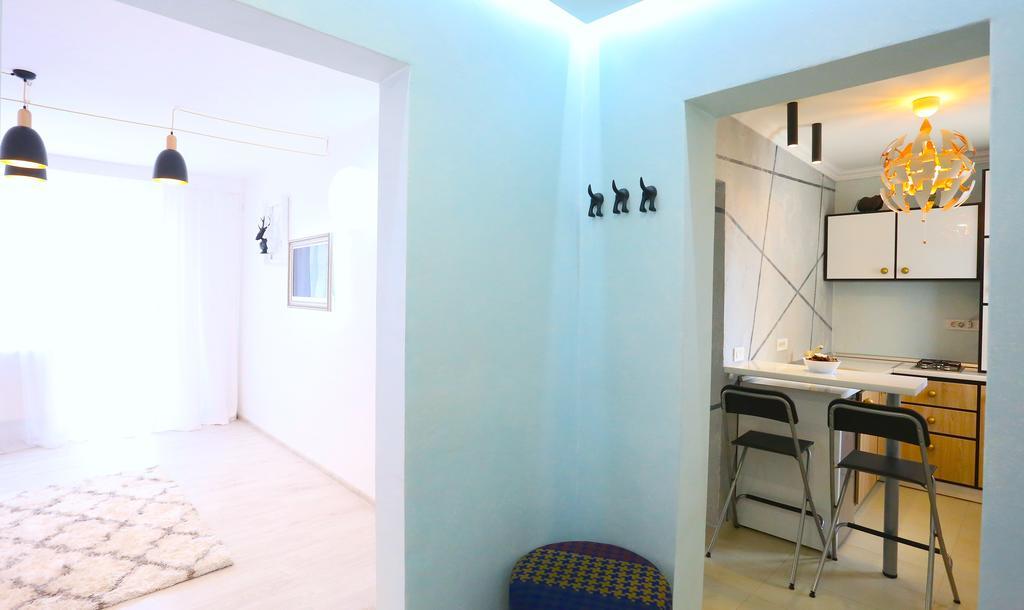 Soho Apartment Near Ceronav Galaţi Exteriör bild